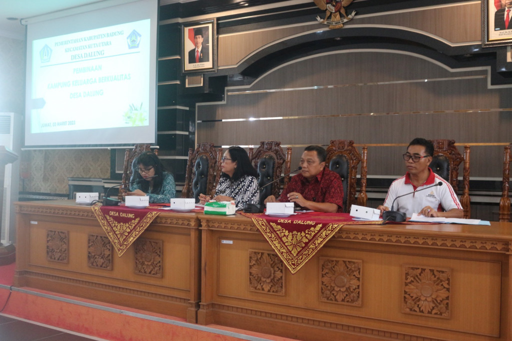 Pembinaan Pertemuan Kelompok Kerja (Pokja) Kampung KB (Keluarga Berkualitas) Desa Dalung